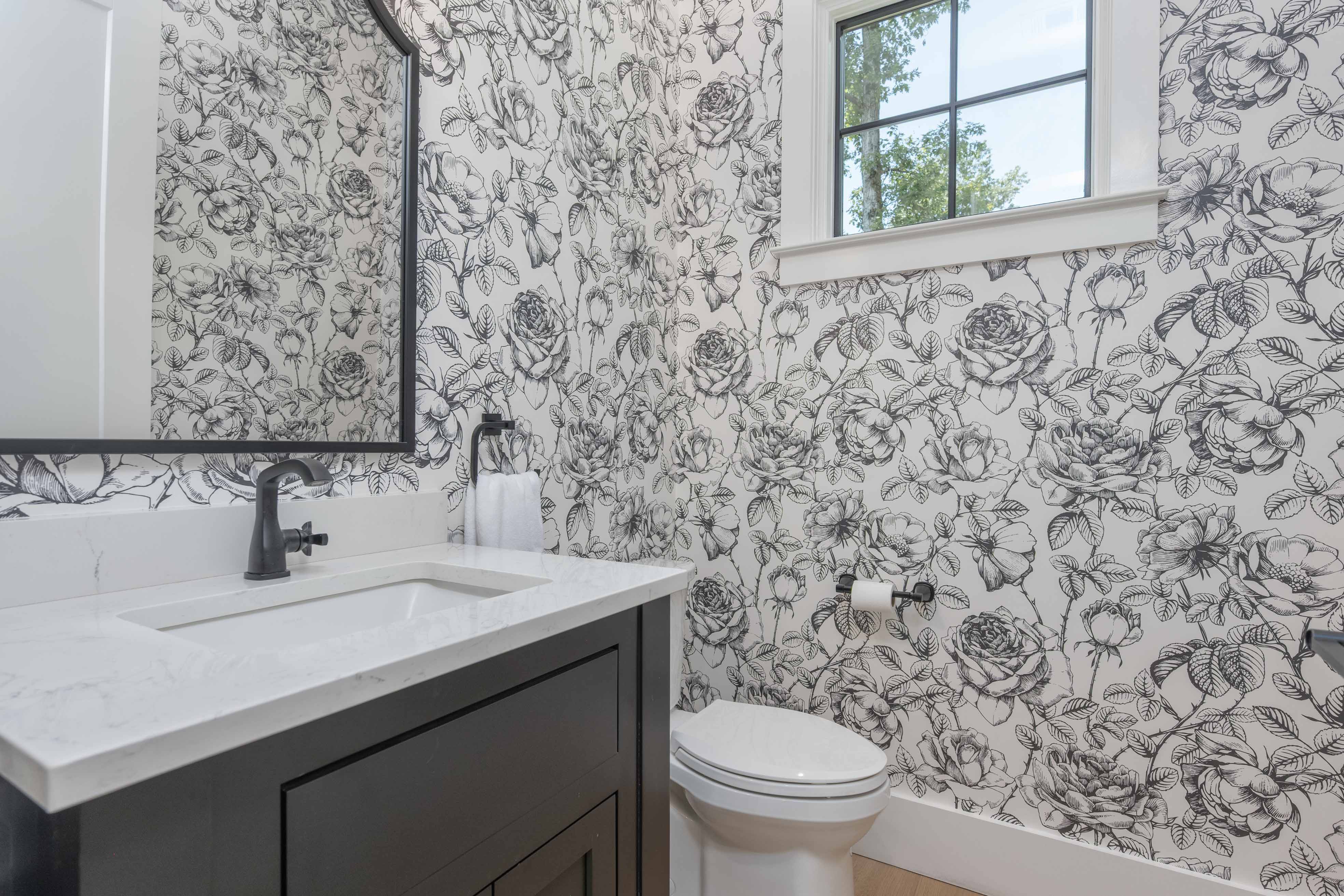 1041 Holt's Ferry image 28